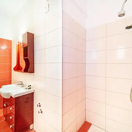 Arianna Ground Floor 4 *