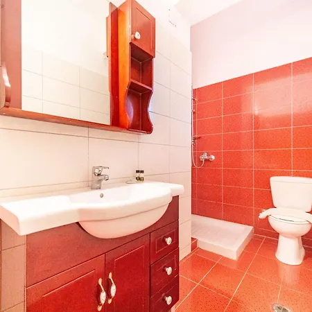 Arianna Ground Floor 4 باليوكاستريتسا