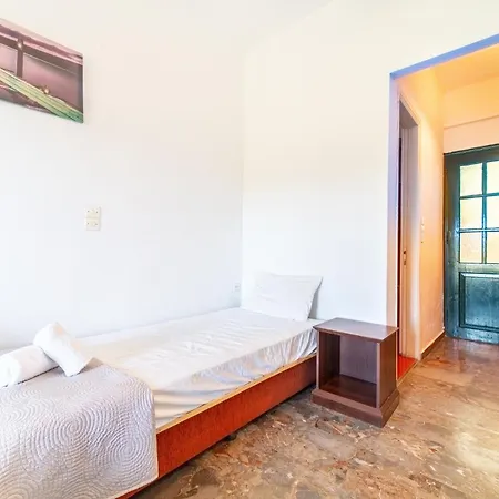 Arianna Ground Floor 4 Apartment