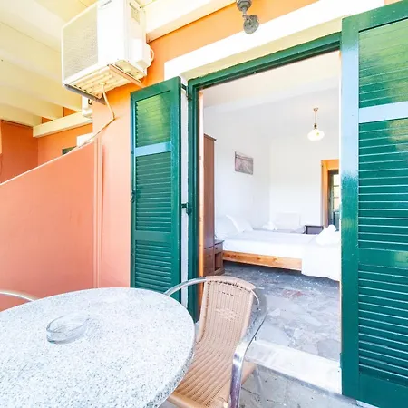 Arianna Ground Floor 4 Apartment